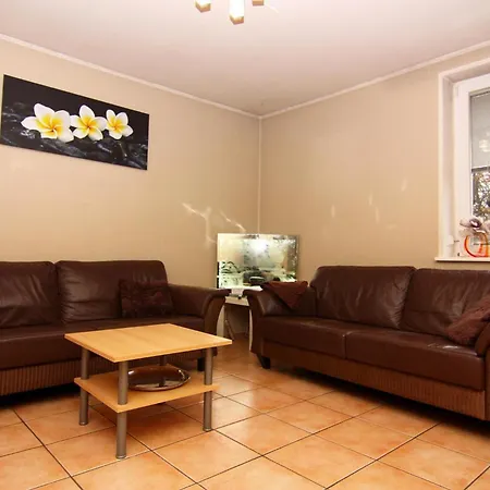 Vacation Home, Дом отдыха *